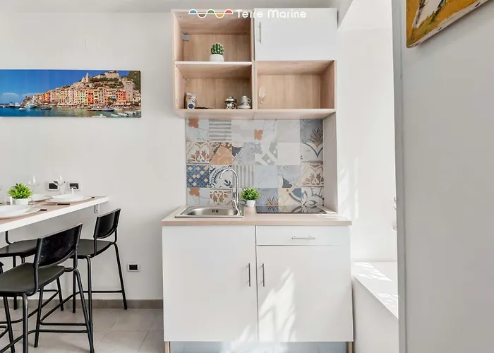 Richard's House, Terre Marine